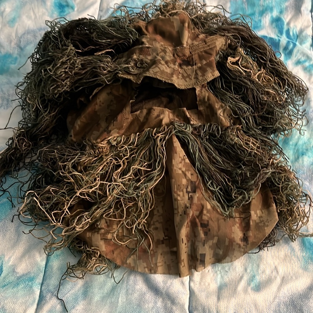 Camouflage Ghillie Suit - Picture 13 of 14